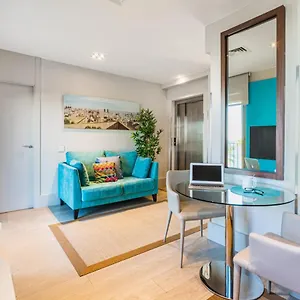 https://kronos-on-the-beach-suite-3.catalonia-hotels.com
